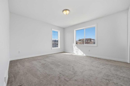 172 Somme Manor Sw, Calgary, AB - Indoor Photo Showing Other Room