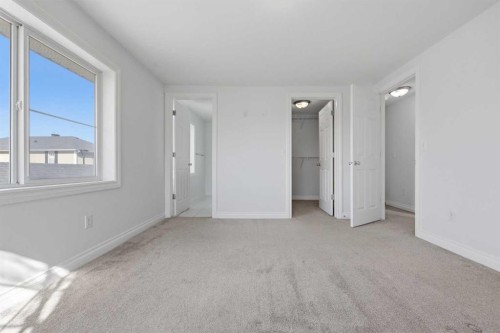 172 Somme Manor Sw, Calgary, AB - Indoor Photo Showing Other Room