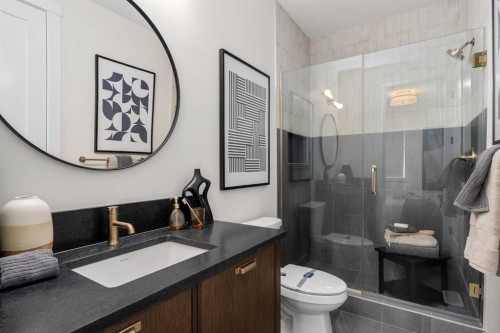 110 Herron Way Ne, Calgary, AB - Indoor Photo Showing Bathroom