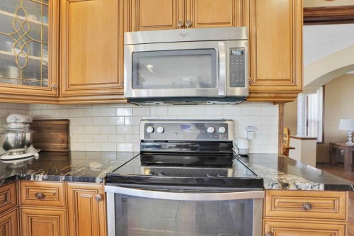 32 Harvest Park Way Ne, Calgary, AB - Indoor Photo Showing Kitchen