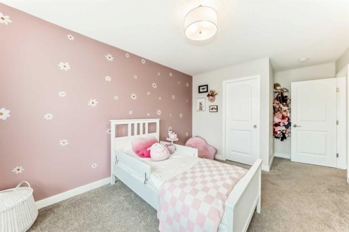 99 Legacy Glen Terrace Se, Calgary, AB - Indoor Photo Showing Bedroom