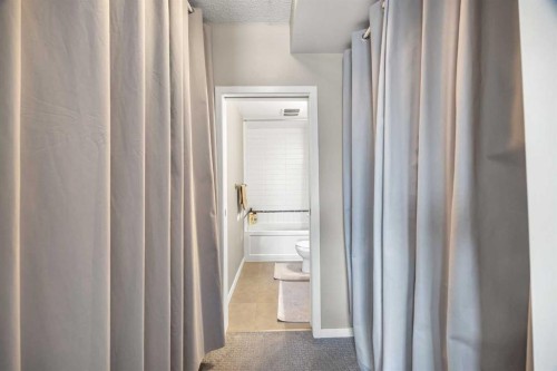 208-4818 Varsity Drive Nw, Calgary, AB - Indoor
