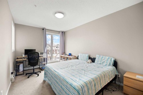 208-4818 Varsity Drive Nw, Calgary, AB - Indoor Photo Showing Bedroom