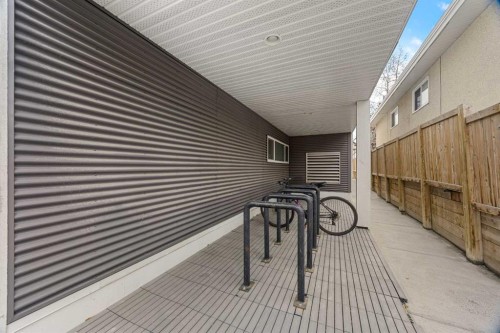 208-4818 Varsity Drive Nw, Calgary, AB - Outdoor With Exterior