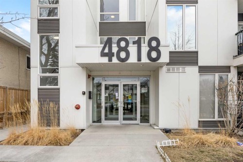 208-4818 Varsity Drive Nw, Calgary, AB - Outdoor