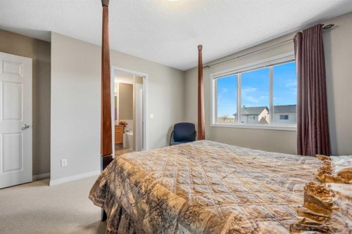 83 Saddlebrook Gardens Ne, Calgary, AB - Indoor Photo Showing Bedroom