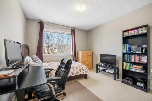 83 Saddlebrook Gardens Ne, Calgary, AB - Indoor Photo Showing Office