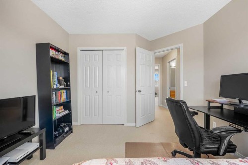 83 Saddlebrook Gardens Ne, Calgary, AB - Indoor