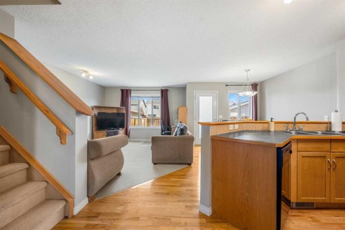 83 Saddlebrook Gardens Ne, Calgary, AB - Indoor Photo Showing Living Room