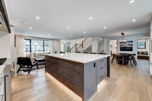 6755 Livingstone Drive Sw, Calgary, AB - Indoor