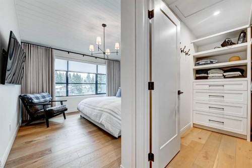 6755 Livingstone Drive Sw, Calgary, AB - Indoor