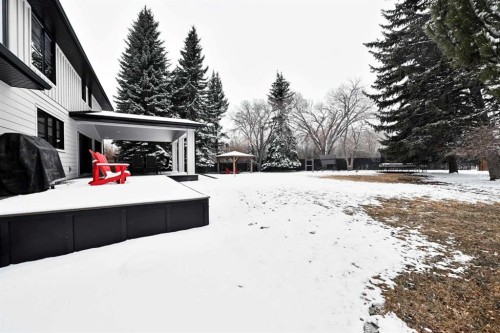 6755 Livingstone Drive Sw, Calgary, AB - Outdoor