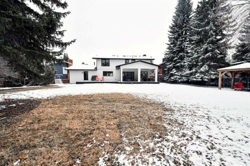 6755 Livingstone Drive Sw, Calgary, AB - Outdoor