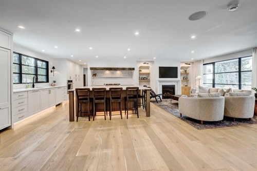 6755 Livingstone Drive Sw, Calgary, AB - Indoor