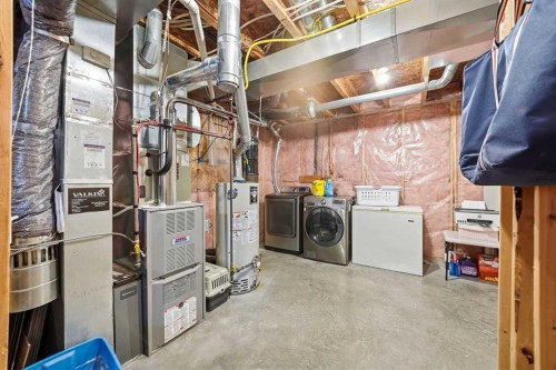 534 Hillview Gate, Strathmore, AB - Indoor Photo Showing Laundry Room