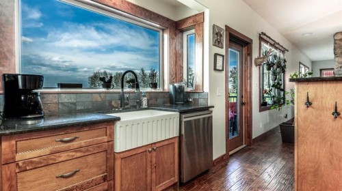 3100 Range Road 254, Strathmore, AB - Indoor Photo Showing Other Room