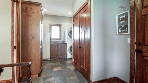 3100 Range Road 254, Strathmore, AB - Indoor Photo Showing Other Room