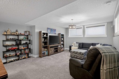 616 Coopers Crescent Sw, Airdrie, AB - Indoor