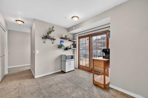 103 Macewan Drive Nw, Calgary, AB - Indoor Photo Showing Other Room