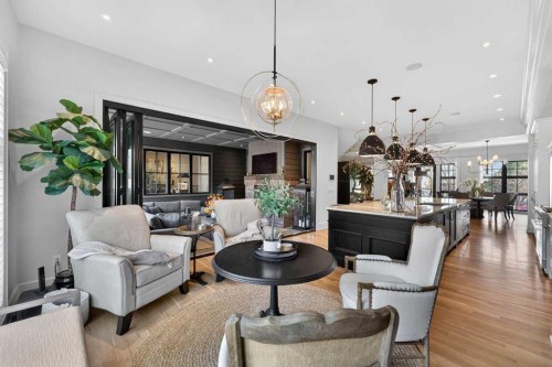 4215 16A Street Sw, Calgary, AB - Indoor Photo Showing Living Room