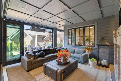 4215 16A Street Sw, Calgary, AB - Indoor