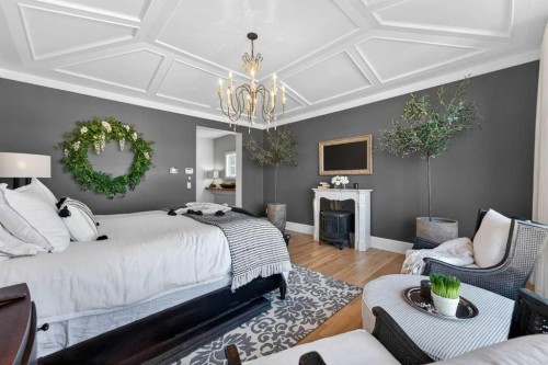 4215 16A Street Sw, Calgary, AB - Indoor Photo Showing Bedroom