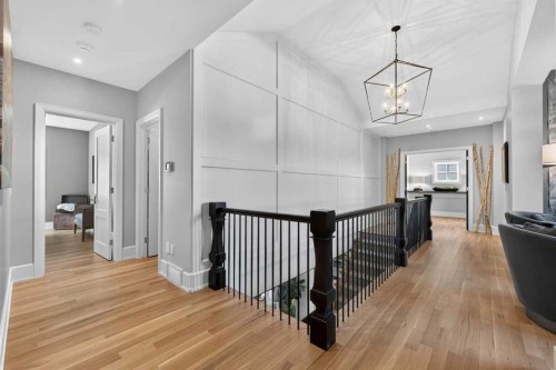 4215 16A Street Sw, Calgary, AB - Indoor Photo Showing Other Room