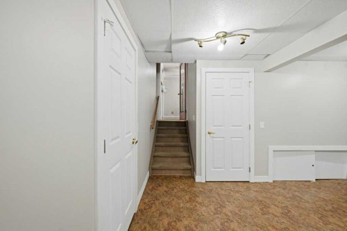 119 Macewan Meadow Way Nw, Calgary, AB - Indoor Photo Showing Other Room