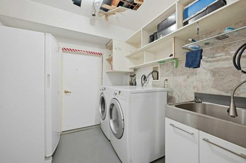 119 Macewan Meadow Way Nw, Calgary, AB - Indoor Photo Showing Laundry Room