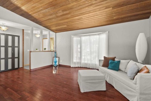 244 Ranchridge Bay Nw, Calgary, AB - Indoor