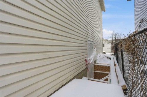 137 Taravista Crescent Ne, Calgary, AB - Outdoor