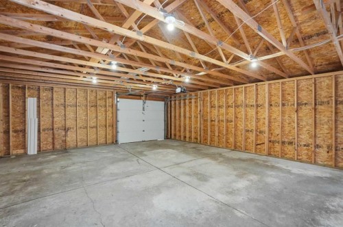 137 Taravista Crescent Ne, Calgary, AB - Indoor Photo Showing Garage