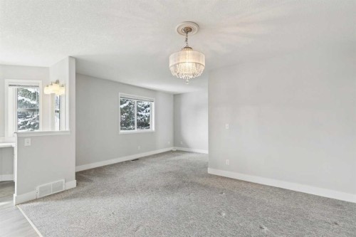 328 Prominence Heights Sw, Calgary, AB - Indoor Photo Showing Other Room