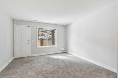 328 Prominence Heights Sw, Calgary, AB - Indoor Photo Showing Other Room