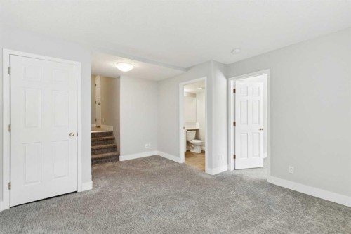 328 Prominence Heights Sw, Calgary, AB - Indoor