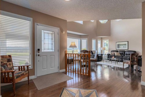 88 Woodacres Drive Sw, Calgary, AB - Indoor