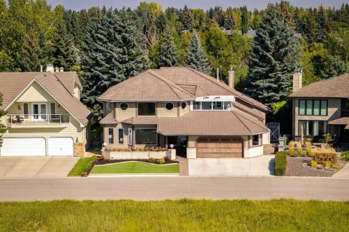 88 Woodacres Drive Sw, Calgary, AB - Outdoor With Facade