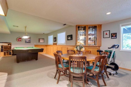 88 Woodacres Drive Sw, Calgary, AB - Indoor