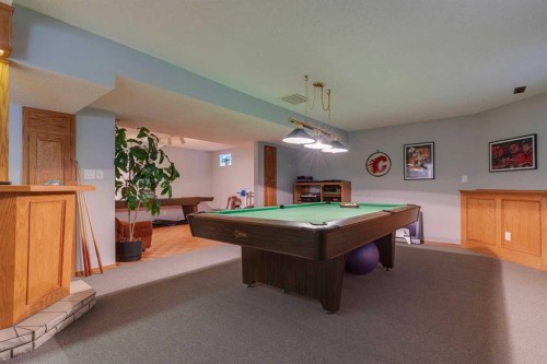 88 Woodacres Drive Sw, Calgary, AB - Indoor Photo Showing Other Room
