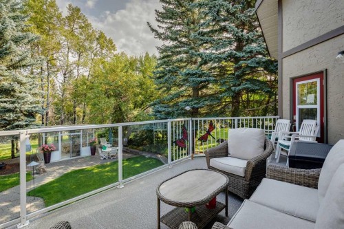 88 Woodacres Drive Sw, Calgary, AB - Outdoor With Exterior
