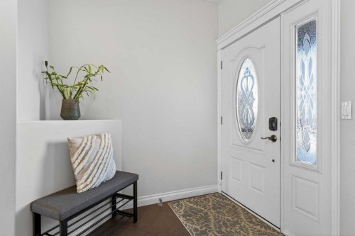 122 Springbluff Boulevard Sw, Calgary, AB - Indoor Photo Showing Other Room