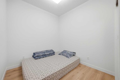 2303-76 Cornerstone Passage Ne, Calgary, AB - Indoor Photo Showing Bedroom