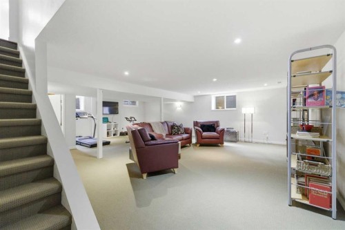 12 Varsville Place Nw, Calgary, AB - Indoor