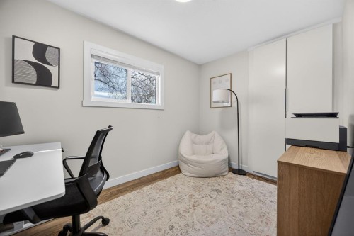 208 78 Avenue Se, Calgary, AB - Indoor Photo Showing Office