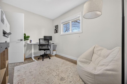 208 78 Avenue Se, Calgary, AB - Indoor Photo Showing Office