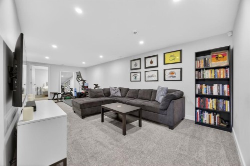 208 78 Avenue Se, Calgary, AB - Indoor