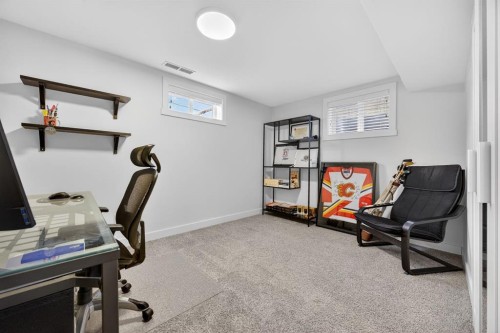 208 78 Avenue Se, Calgary, AB - Indoor Photo Showing Office
