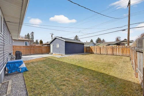 208 78 Avenue Se, Calgary, AB - Outdoor
