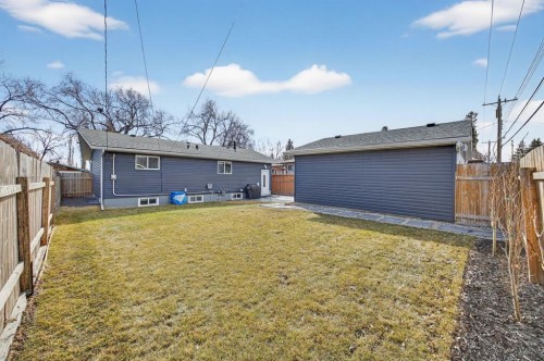208 78 Avenue Se, Calgary, AB - Outdoor