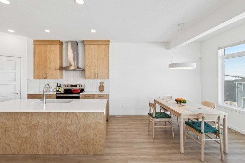 150 Lucas Close Nw, Calgary, AB - Indoor